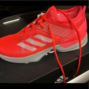 Adidas tennis 🎾 sneakers 👟